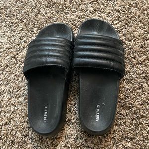 NWOT platform black slides